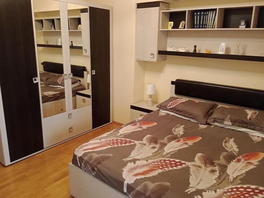 Apartament Ultracentral Kfc Craiova Buitenkant foto